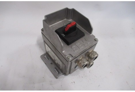 Werkschakelaar  3 fase 400 volt / 32 Ampère. Unused. 